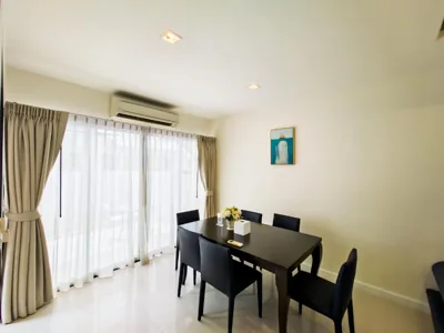 Townhouse in Laguna Park – Photos 13
